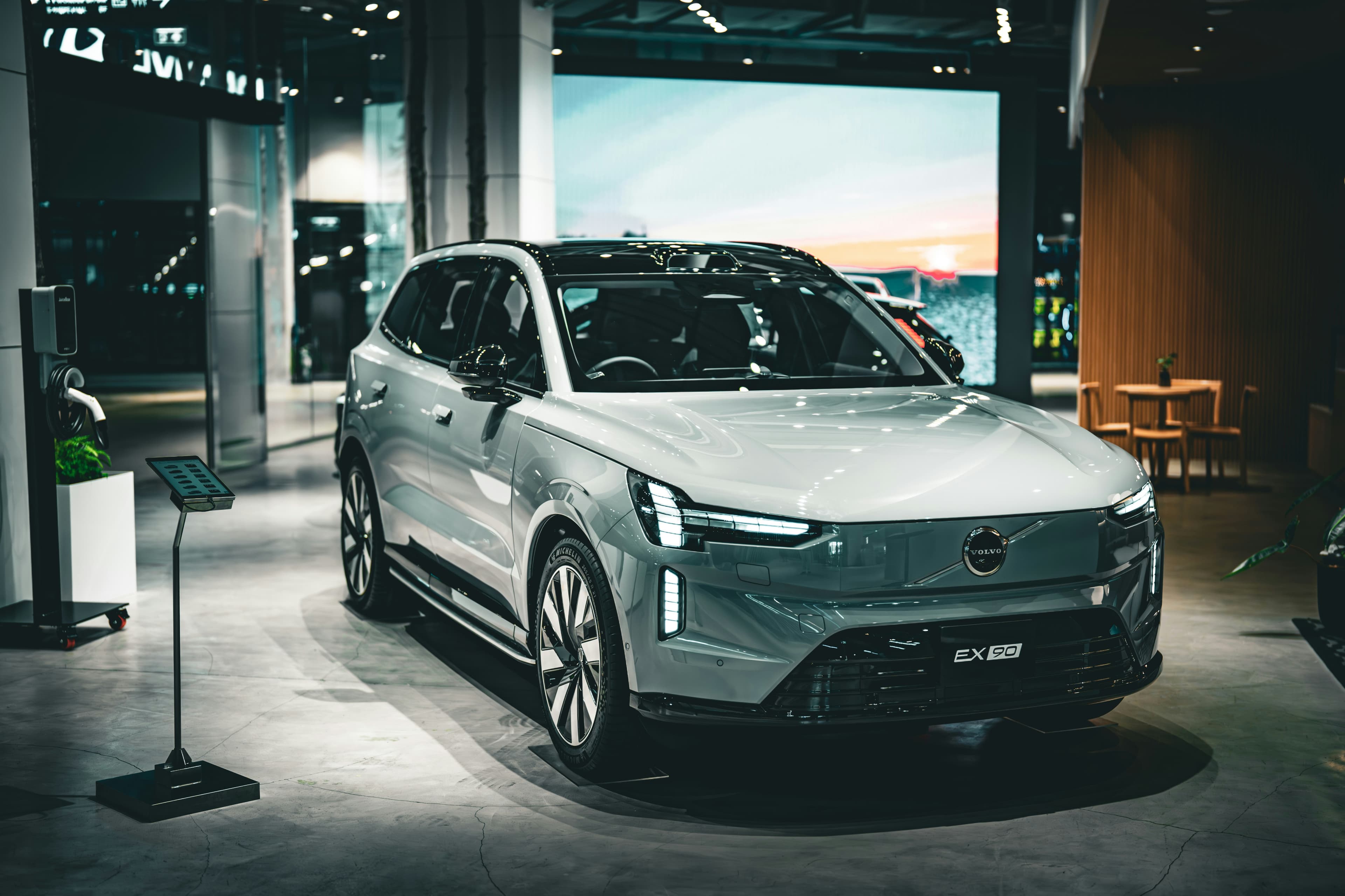 Chevrolet Bolt EV photo 1